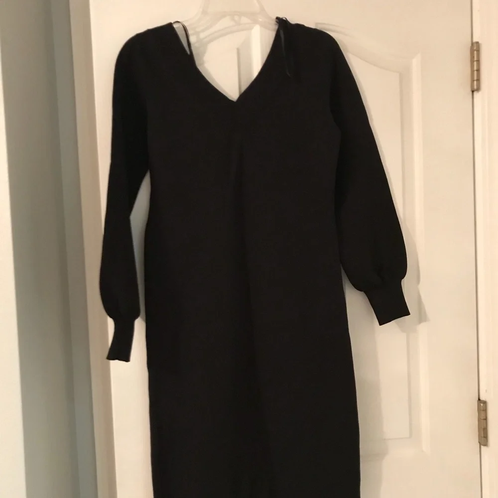 Gorgeous knit Burberry dress - Picture 5 of 8